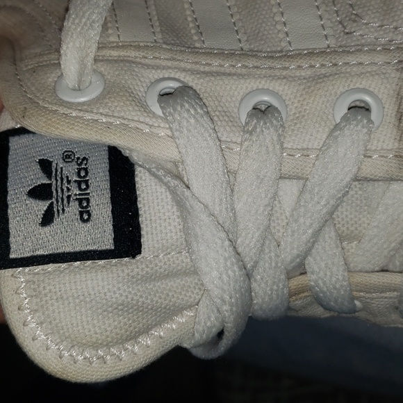 Adidas shoes - Picture 7 of 10